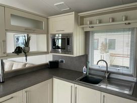 Reighton Sands Holiday Park - Holiday Accommodation 5068 - North Yorkshire (incl. Whitby) - 1188914 - thumbnail photo 6