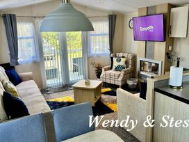 Marton Mere Holiday Village - Holiday Accommodation 5100 - Lake District - 1188917 - thumbnail photo 6