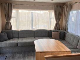Heacham Beach Parkdean Resorts - Holiday Accommodation 517 - Norfolk - 1188920 - thumbnail photo 2