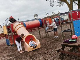 Heacham Beach Parkdean Resorts - Holiday Accommodation 517 - Norfolk - 1188920 - thumbnail photo 16
