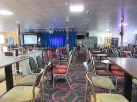 Heacham Beach Parkdean Resorts - Holiday Accommodation 517 - Norfolk - 1188920 - thumbnail photo 17