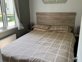 Hafan y Mor Haven - Holiday Accommodation 5173 - North Wales - 1188921 - thumbnail photo 2