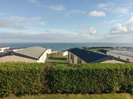 Devon Cliffs Holiday Park - Holiday Accommodation 5174 - Devon - 1188922 - thumbnail photo 3