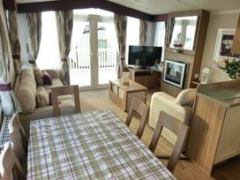 Devon Cliffs Holiday Park - Holiday Accommodation 5174 - Devon - 1188922 - thumbnail photo 4