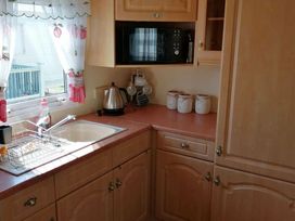 Coastfield Holiday Village - Holiday Accommodation 5199 - Lincolnshire - 1188923 - thumbnail photo 5