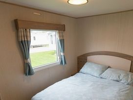 Weymouth Bay Holiday Park - Holiday Accommodation 5260 - Dorset - 1188928 - thumbnail photo 10