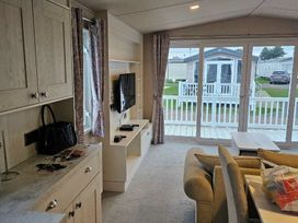Seashore Holiday Park - Holiday Accommodation 5283 - Norfolk - 1188929 - thumbnail photo 2