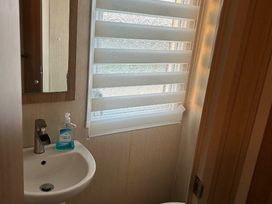 Primrose Valley Holiday Park - Holiday Accommodation 5327 - North Yorkshire (incl. Whitby) - 1188931 - thumbnail photo 13