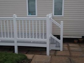 Cayton Bay Caravan Park - Holiday Accommodation 560 - North Yorkshire (incl. Whitby) - 1188943 - thumbnail photo 5