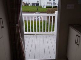 Cayton Bay Caravan Park - Holiday Accommodation 560 - North Yorkshire (incl. Whitby) - 1188943 - thumbnail photo 8