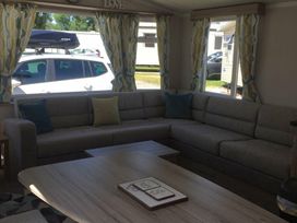 Marton Mere Holiday Village - Holiday Accommodation 5625 - Lake District - 1188944 - thumbnail photo 3