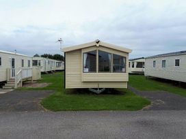 Golden Sands - Holiday Accommodation 5768 - Lincolnshire - 1188953 - thumbnail photo 9