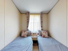 Tattershall Lakes Country Park - Holiday Accommodation 5852 - Lincolnshire - 1188957 - thumbnail photo 8