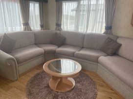 Quay West Holiday Park - Holiday Accommodation 59 - Mid Wales - 1188960 - thumbnail photo 2