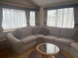 Quay West Holiday Park - Holiday Accommodation 59 - Mid Wales - 1188960 - thumbnail photo 3