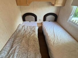 Quay West Holiday Park - Holiday Accommodation 59 - Mid Wales - 1188960 - thumbnail photo 10