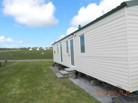 Nine Wells Caravan Park - Holiday Accommodation 5912 - South Wales - 1188962 - thumbnail photo 13