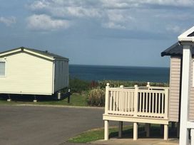 Primrose Valley Holiday Park - Holiday Accommodation 5916 - North Yorkshire (incl. Whitby) - 1188963 - thumbnail photo 1