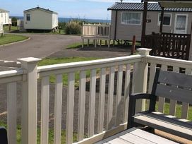Primrose Valley Holiday Park - Holiday Accommodation 5916 - North Yorkshire (incl. Whitby) - 1188963 - thumbnail photo 14