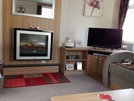 Marton Mere Holiday Village - Holiday Accommodation 6028 - Lake District - 1188972 - thumbnail photo 2