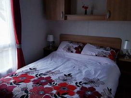 Marton Mere Holiday Village - Holiday Accommodation 6028 - Lake District - 1188972 - thumbnail photo 4