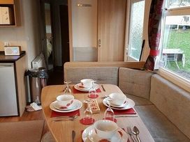 Marton Mere Holiday Village - Holiday Accommodation 6028 - Lake District - 1188972 - thumbnail photo 6