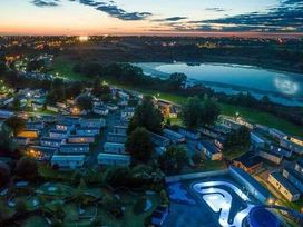 Marton Mere Holiday Village - Holiday Accommodation 6028 - Lake District - 1188972 - thumbnail photo 9
