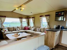 St Andrews Holiday Park - Holiday Accommodation 609 - Scottish Lowlands - 1188978 - thumbnail photo 2