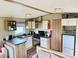 St Andrews Holiday Park - Holiday Accommodation 609 - Scottish Lowlands - 1188978 - thumbnail photo 6