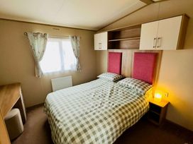 St Andrews Holiday Park - Holiday Accommodation 609 - Scottish Lowlands - 1188978 - thumbnail photo 9