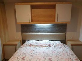 Wild Duck Holiday Park - Holiday Accommodation 6115 - Norfolk - 1188979 - thumbnail photo 7