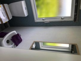 Seashore Holiday Park - Holiday Accommodation 6117 - Norfolk - 1188980 - thumbnail photo 10