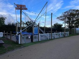 Caister Holiday Park - Holiday Accommodation 6189 - Norfolk - 1188983 - thumbnail photo 15