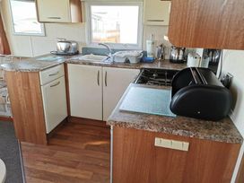 Liskey Hill Caravan Park - Holiday Accommodation 6217 - Cornwall - 1188984 - thumbnail photo 3