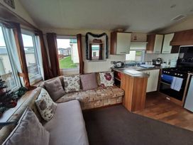 Liskey Hill Caravan Park - Holiday Accommodation 6217 - Cornwall - 1188984 - thumbnail photo 16