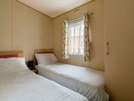 Widemouth Bay Caravan Park - Holiday Accommodation 6231 - Cornwall - 1188986 - thumbnail photo 12