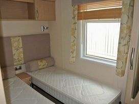 Skipsea Sands Holiday Park - Holiday Accommodation 6234 - North Yorkshire (incl. Whitby) - 1188988 - thumbnail photo 5