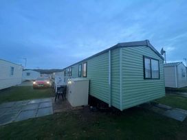 Presthaven Beach Resort - Holiday Accommodation 628 - North Wales - 1188994 - thumbnail photo 8
