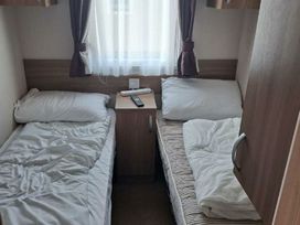 Presthaven Beach Resort - Holiday Accommodation 628 - North Wales - 1188994 - thumbnail photo 13