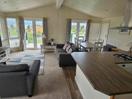 Hafan y Mor Haven - Holiday Accommodation 6317 - North Wales - 1188996 - thumbnail photo 7