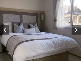 Looe Bay Holiday Park - Holiday Accommodation 6341 - Devon - 1189000 - thumbnail photo 7
