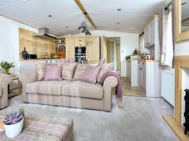 Looe Bay Holiday Park - Holiday Accommodation 6341 - Devon - 1189000 - thumbnail photo 11