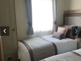 Looe Bay Holiday Park - Holiday Accommodation 6341 - Devon - 1189000 - thumbnail photo 12