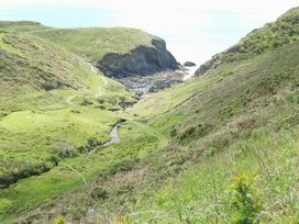 Nine Wells Caravan Park - Holiday Accommodation 6373 - South Wales - 1189002 - thumbnail photo 2