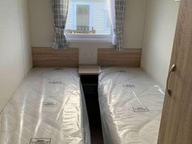Nine Wells Caravan Park - Holiday Accommodation 6373 - South Wales - 1189002 - thumbnail photo 11