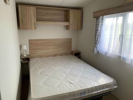 Nine Wells Caravan Park - Holiday Accommodation 6373 - South Wales - 1189002 - thumbnail photo 13