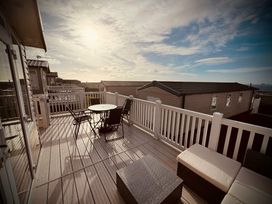 Devon Cliffs Holiday Park - Holiday Accommodation 6394 - Devon - 1189005 - thumbnail photo 6