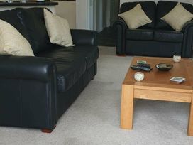 Woodlands Park - Holiday Accommodation 6424 - Mid Wales - 1189010 - thumbnail photo 4
