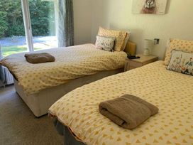 Woodlands Park - Holiday Accommodation 6424 - Mid Wales - 1189010 - thumbnail photo 14