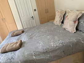 Woodlands Park - Holiday Accommodation 6424 - Mid Wales - 1189010 - thumbnail photo 16